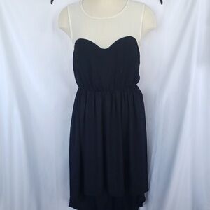 Malloy Sleeveless Sheath Sexy Heart Shape Open Back Black Cream M, 18" PTP